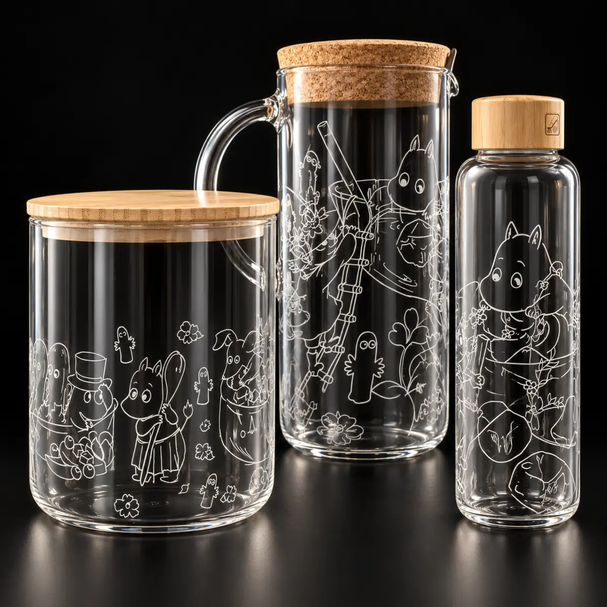 Mummi-dekorerte glasskrukker og karaffel